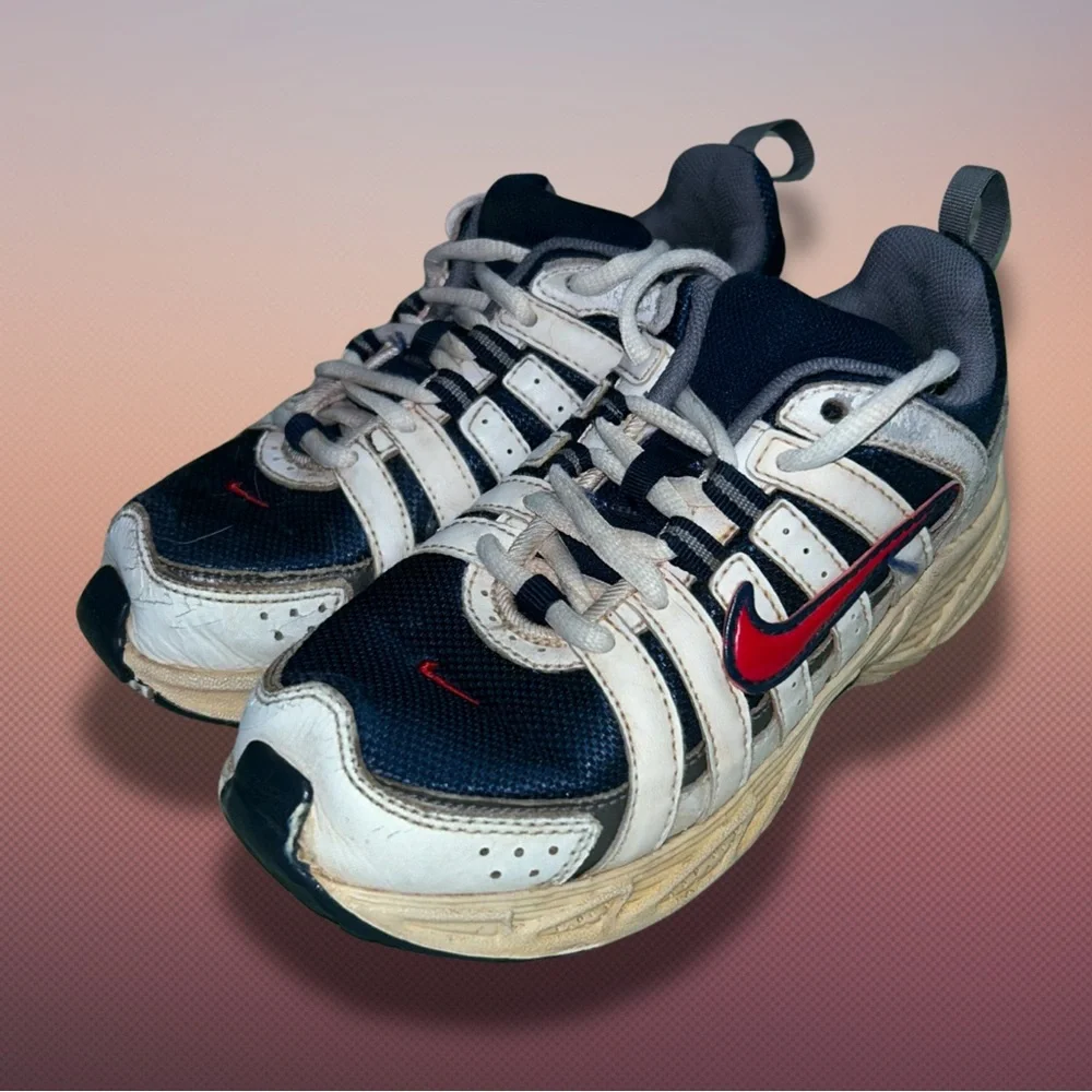 Nike Advantage Runner Boys Youth Shoes Size 1Y